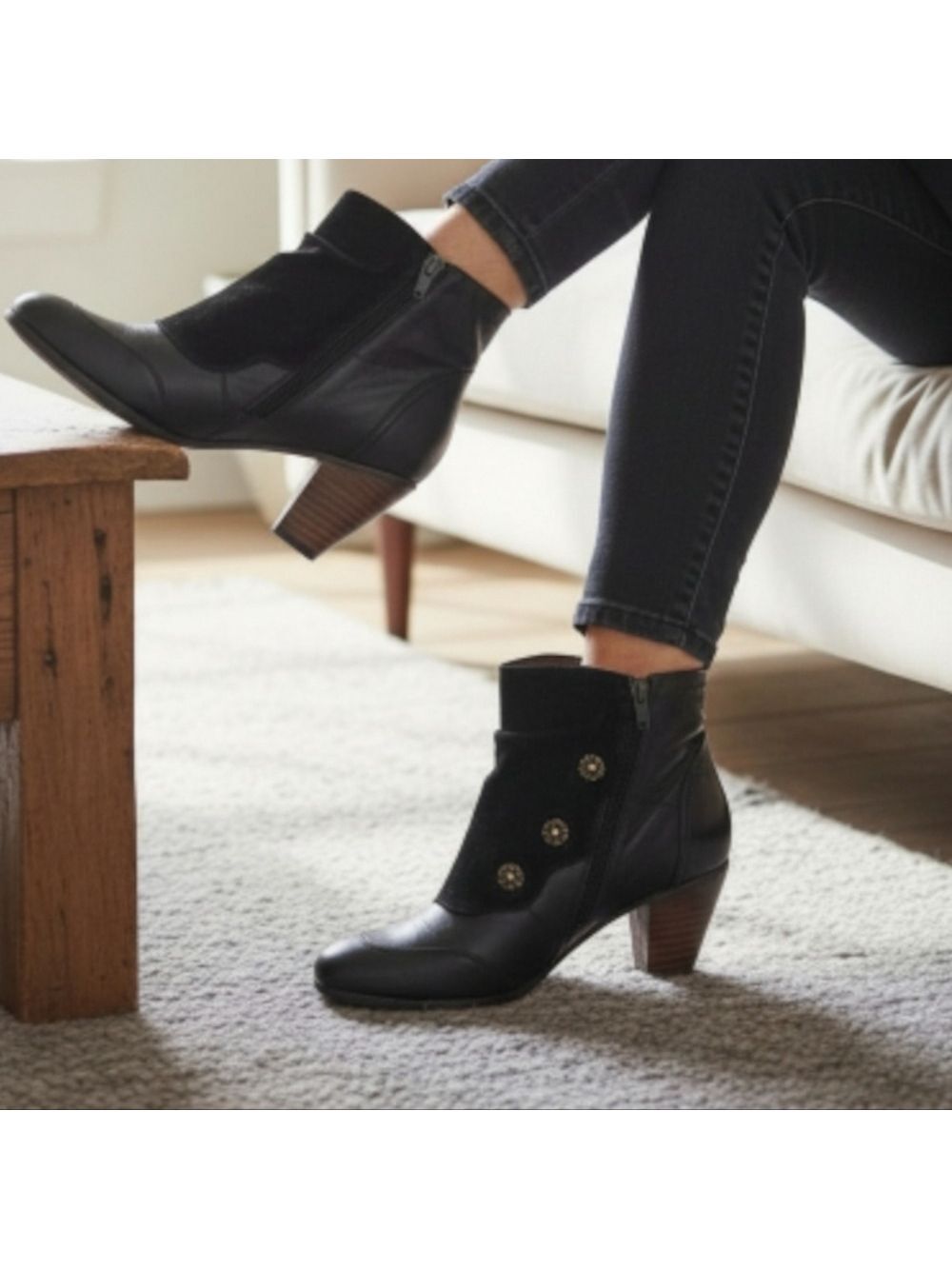 L'Artiste Black Victorian Ankle Boots Size 8.5